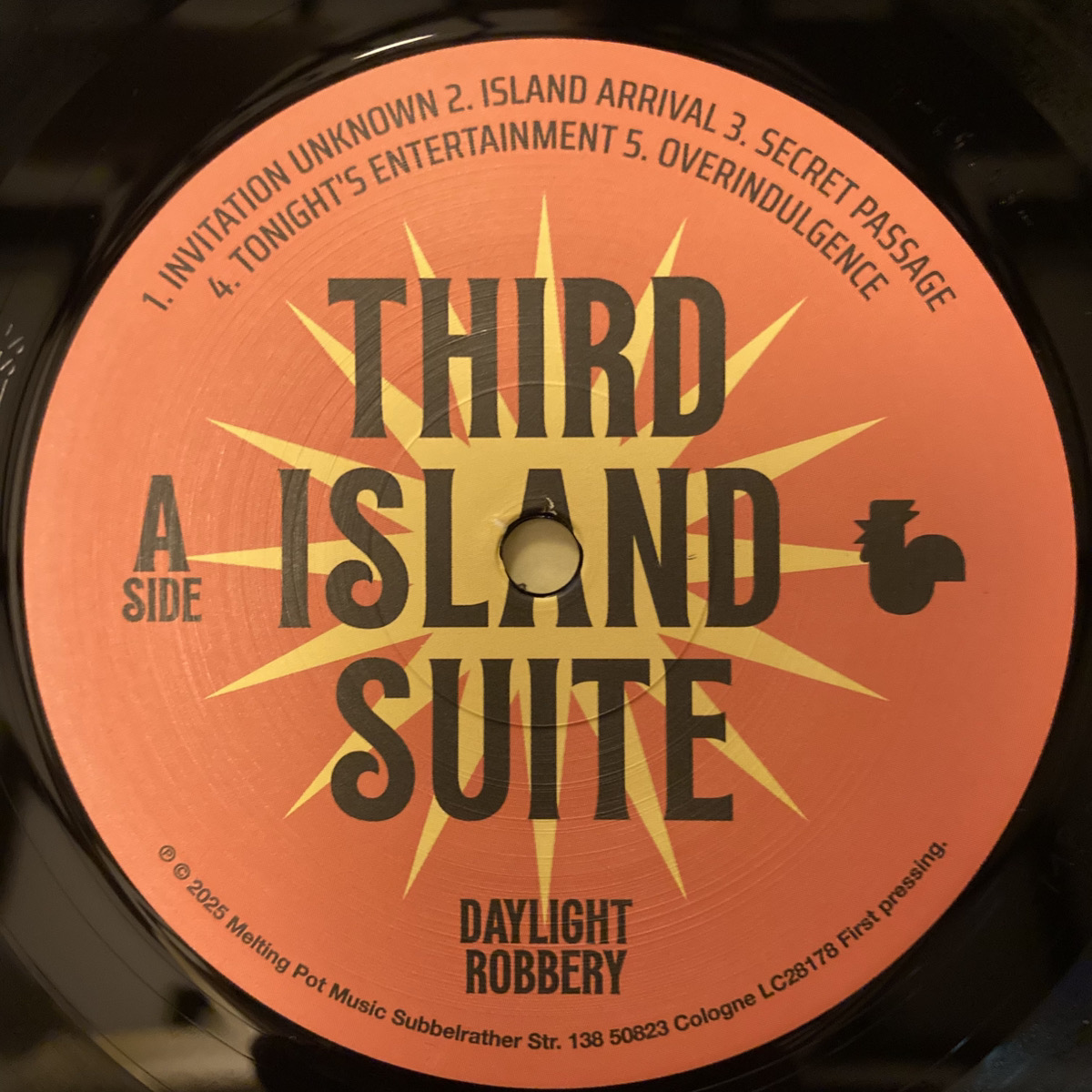 Daylight Robbery / Third Island Suite - 画像 (4)